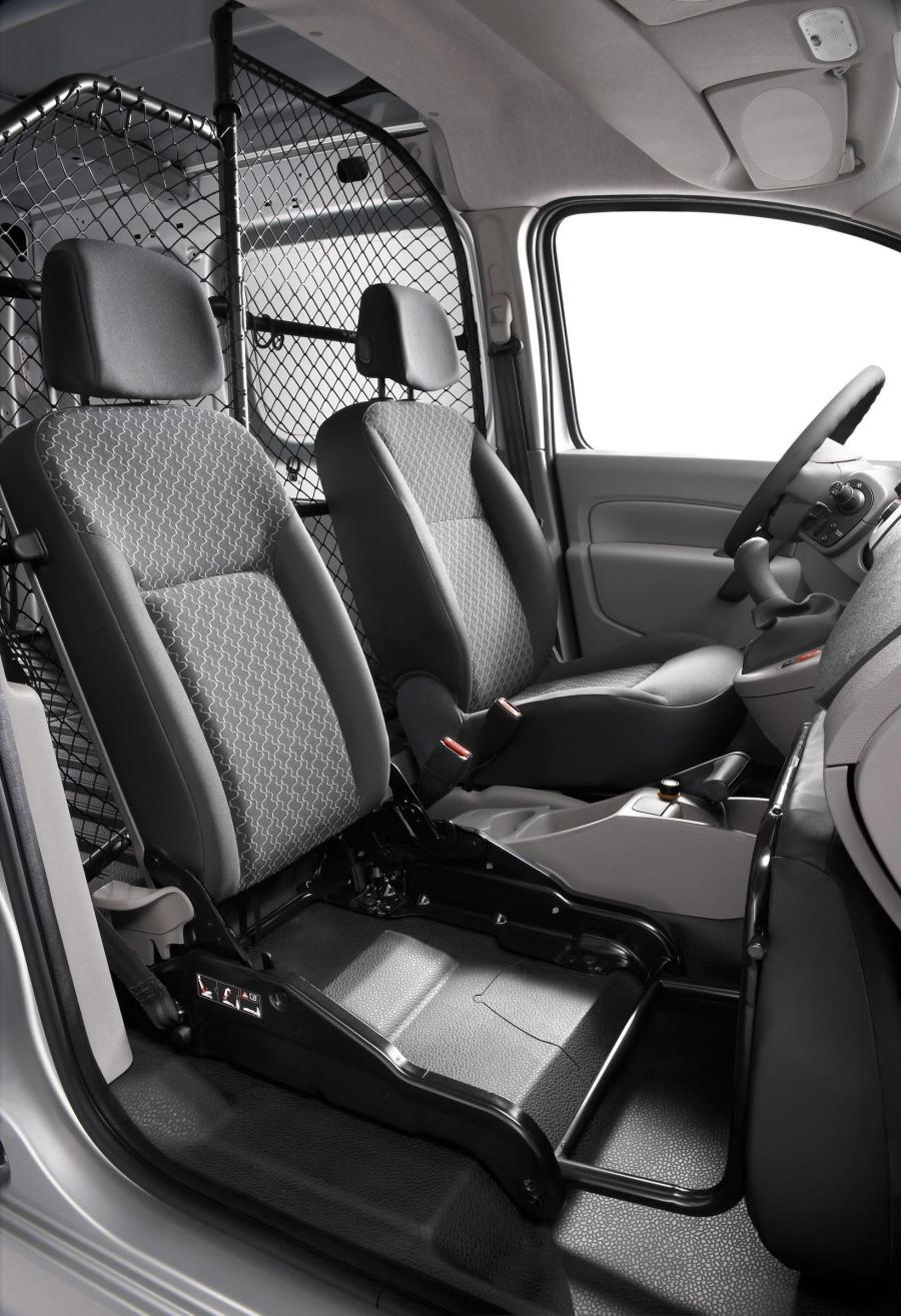  Renault Kangoo Express 2008 года  (фото 9 из 49)